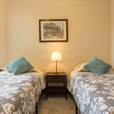 Wrigley Oasis! Steps From The Field! - 3Bd 1Ba Apartment Chicago Exterior photo